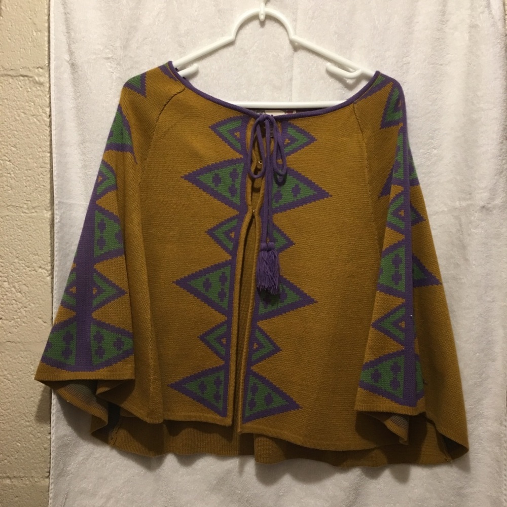 Flying Tomato poncho/cape